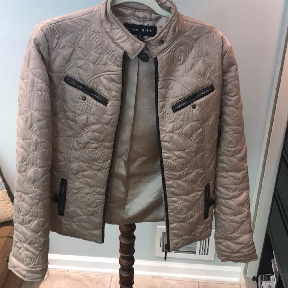 Blanc Noir Coat